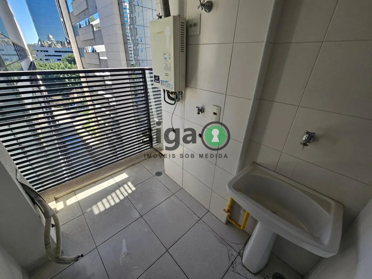 Imagem Apartamento mobiliado para alugar no Condomínio Limited Funchal