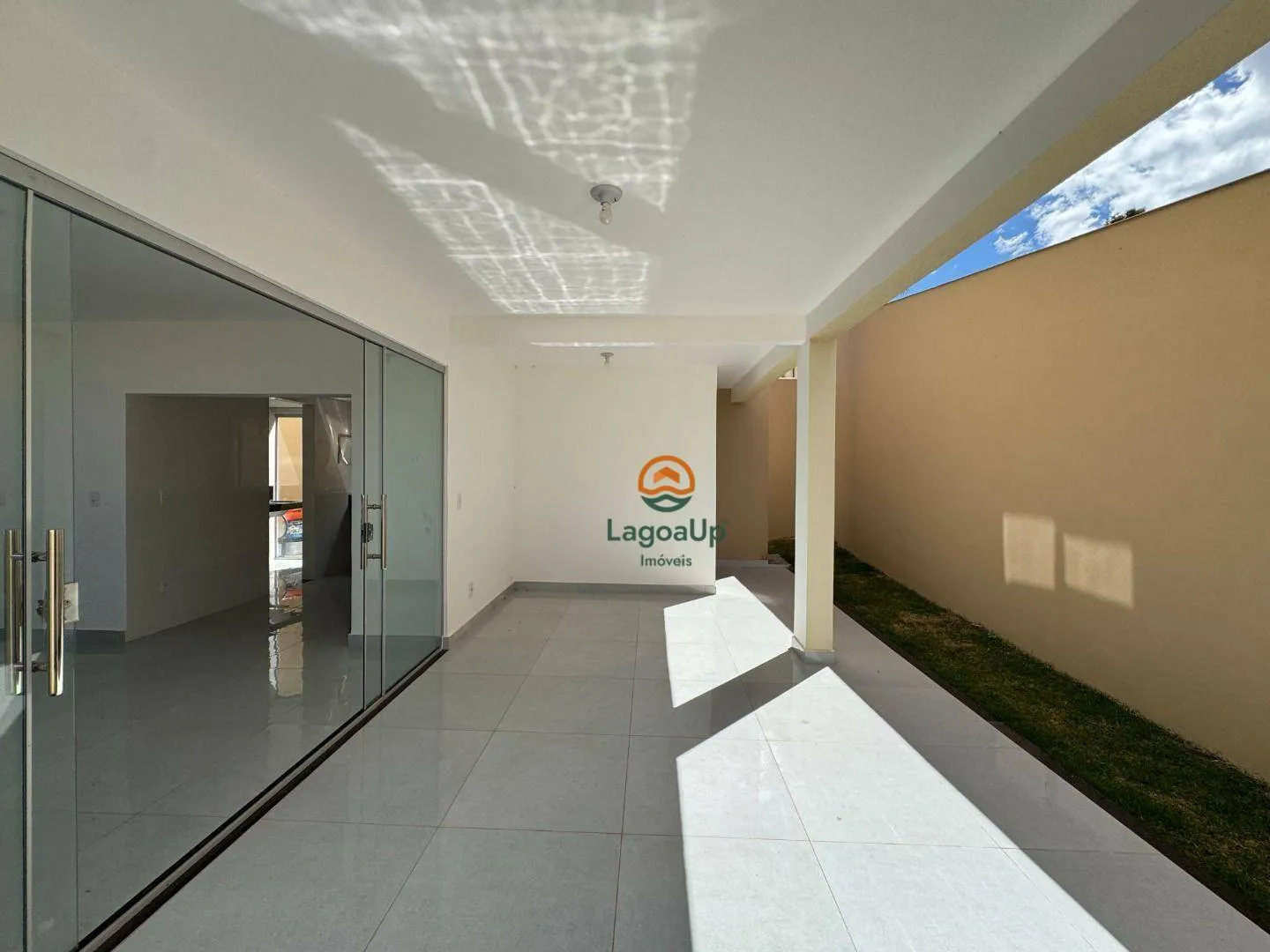 Imagem Casa com 4 dormitórios à venda, 186 m² por R$ 1.300.000 - Condomínio Quintas do Altíssimo - Lagoa Santa/MG