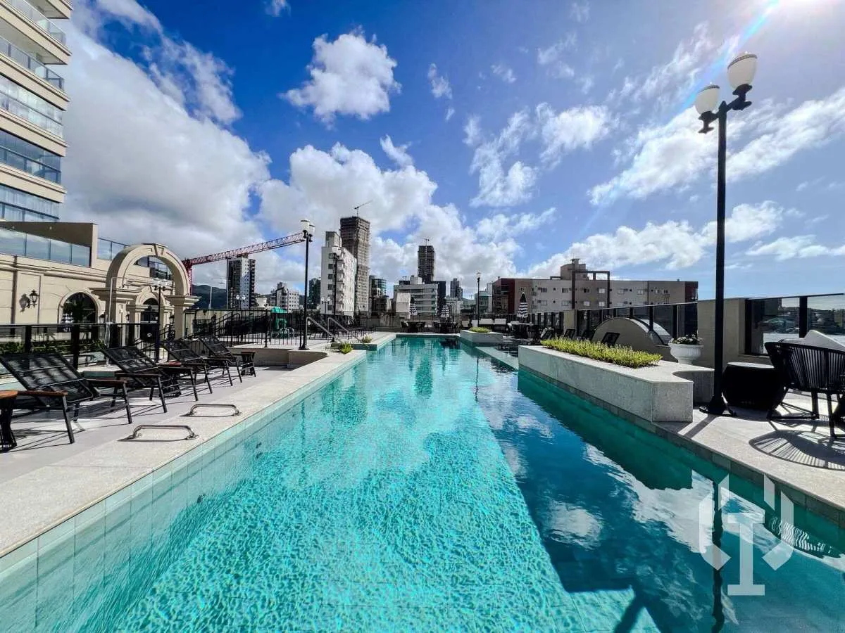 Imagem MARAVILHOSO VISTA MAR DE ALTO PADRÃO NO CENTRO DE ITAPEMA COM 4 SUÍTES