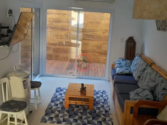 Imagem ESCRITURA DEFINITIVA, CASA A VENDA COM 3 SUÍTES,TODA MOBILIADA EM CONDOMINIO COM PISCINA, SALÃO DE FESTAS PERTO DE TODO COMÉRCIO