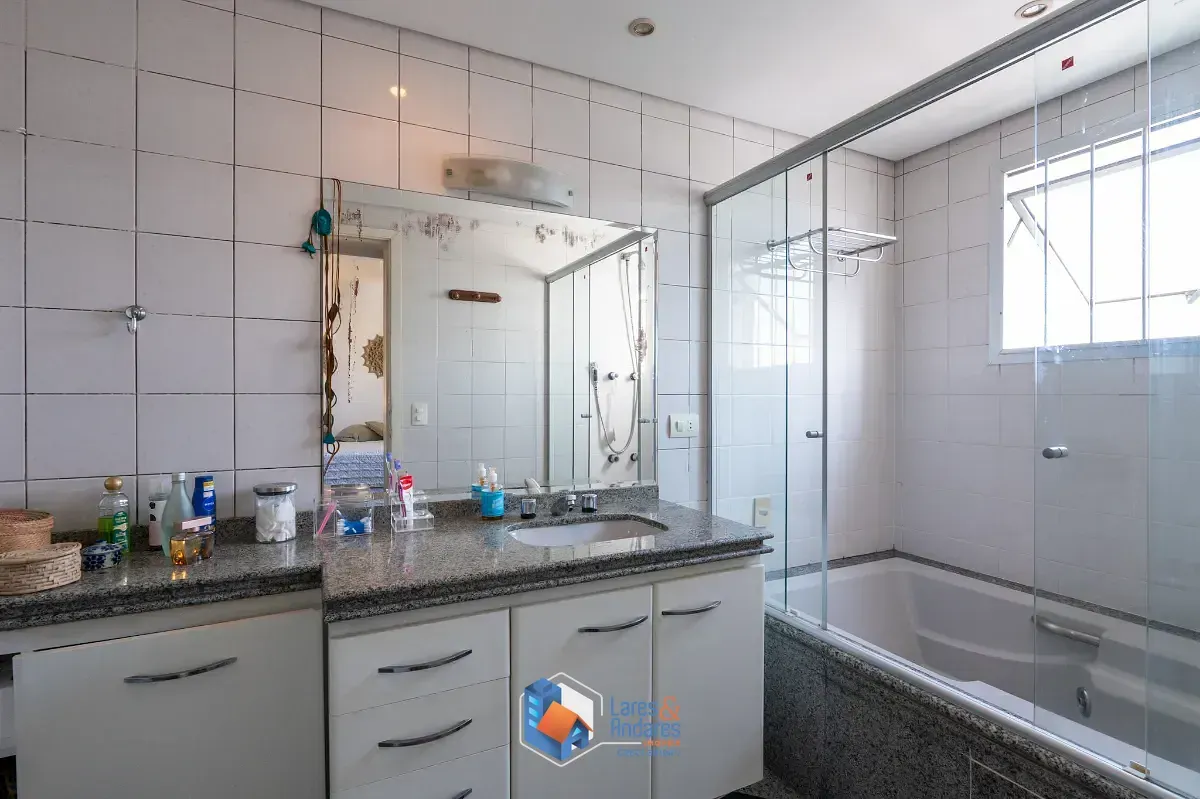Imagem Apartamento para venda em Vila Suzana com 4 quartos, sendo 3 suítes, 155m²