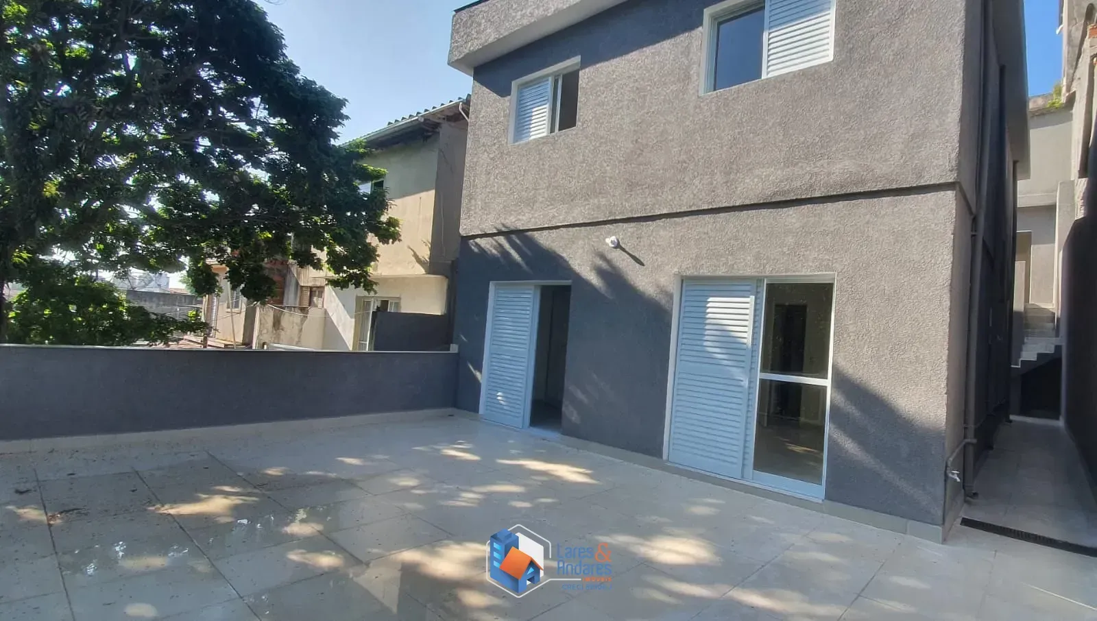 Imagem Sobrado enorme para venda 300m², 5 dormitórios ( sendo 1 suíte), 3 vagas mais 3 salões. Lauzane Paulista, São Paulo, SP