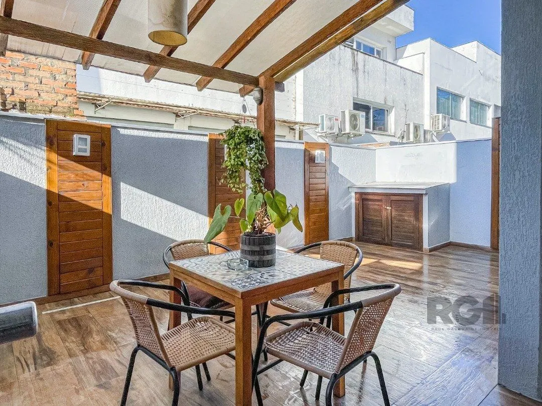 Imagem Casa de Condomínio em Hípica