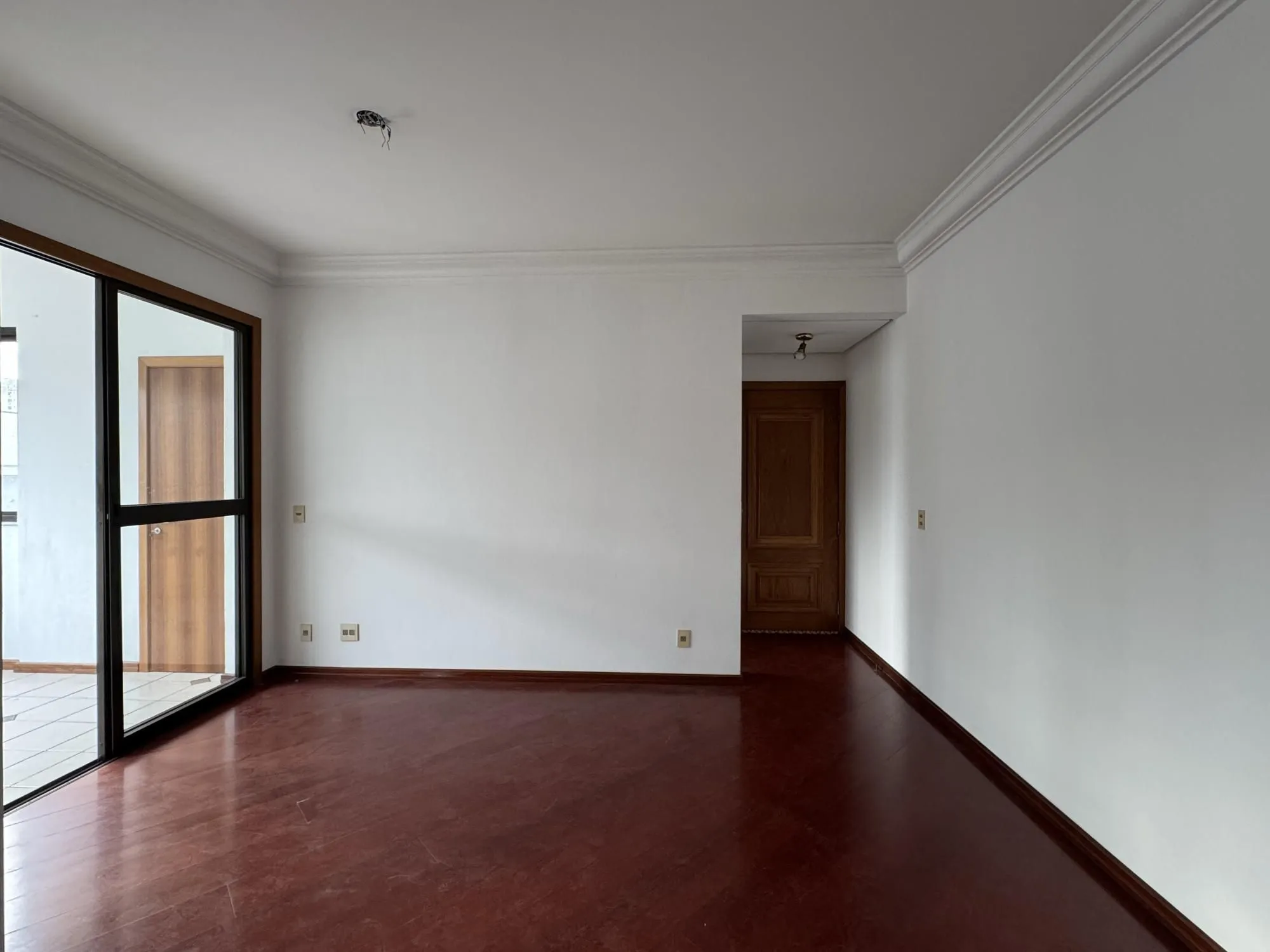Imagem Apartamento 3 dormitórios com sacada, suíte e vaga de garagem no Menino Deus