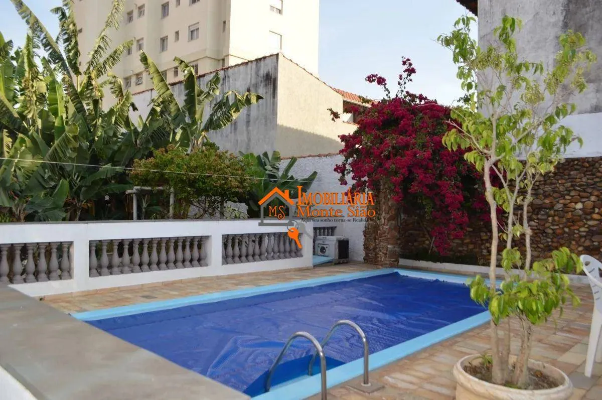 Foto do imóvel Casa com 3 dormitórios à venda, 400 m² por R$ 2.769.000,00 - Vila Galvão - Guarulhos/SP