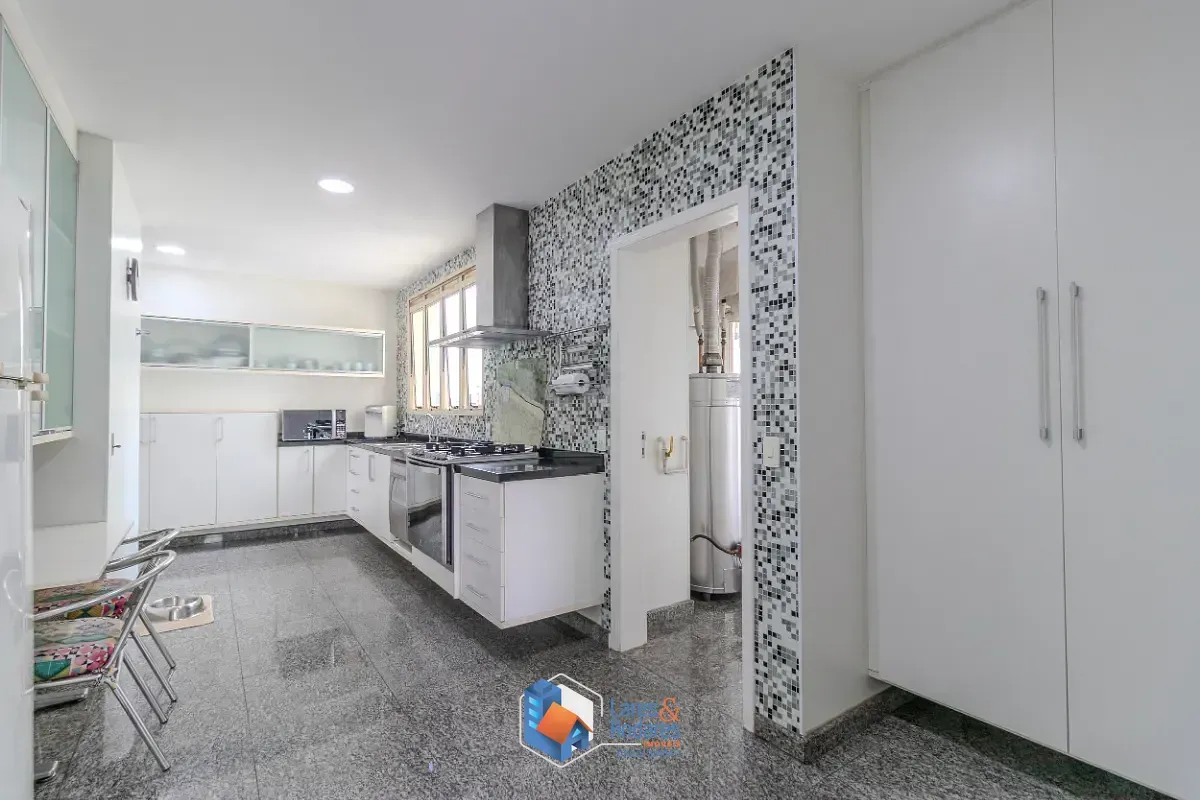 Imagem Apartamento para venda em Campo Belo com 3 quartos, sendo 3 suítes, 237m²