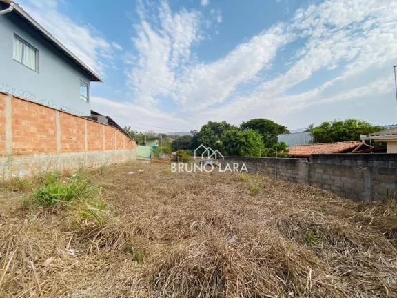 Imagem Lote à venda no bairro Lago Azul- Igarapé /MG.