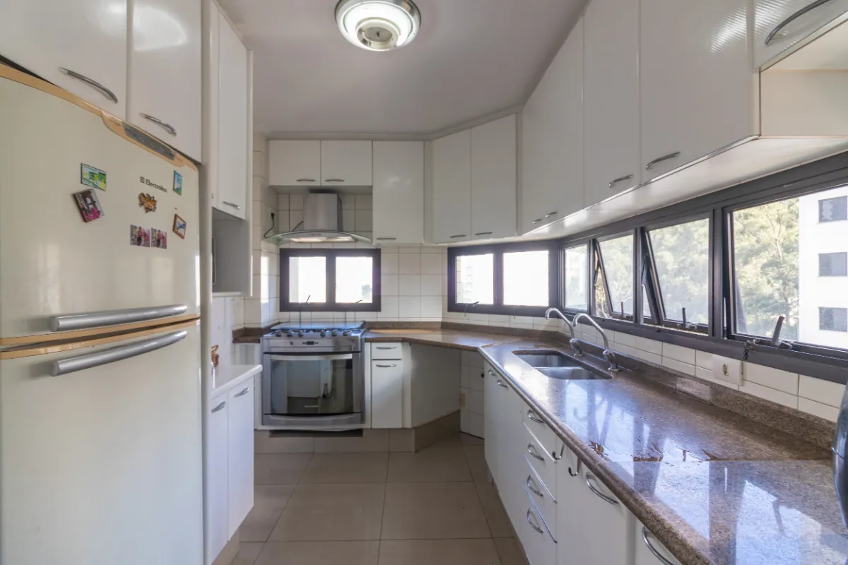Imagem Apartamento para venda em Vila Andrade com 3 quartos, sendo 3 suítes, 184m2