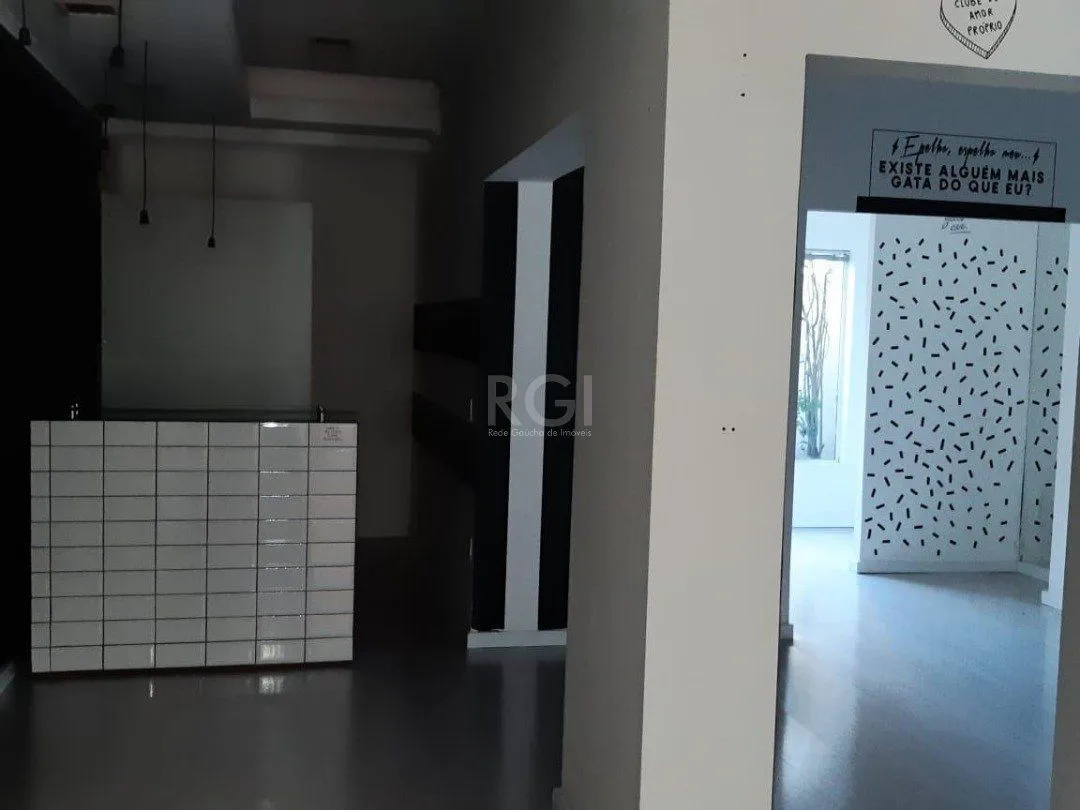 Imagem Casa Comercial para Venda - 336m², 0 dormitórios, Moinhos de Vento
