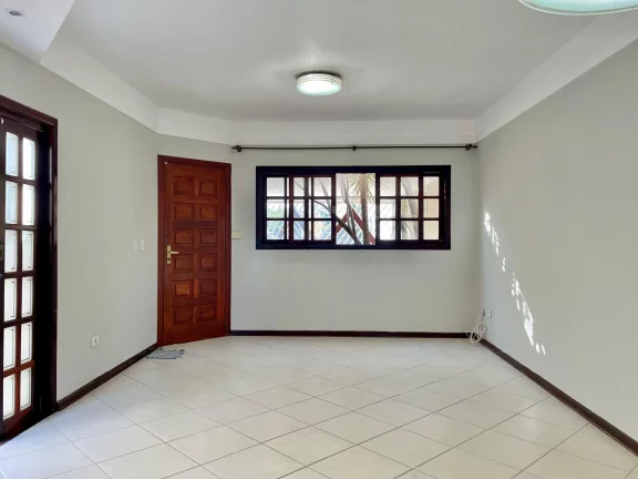 Imagem Sobrado com 3 Dormitorio(s) localizado(a) no bairro Parque Santana em Mogi das Cruzes / Mato Grosso do Sul Ref.:810178
