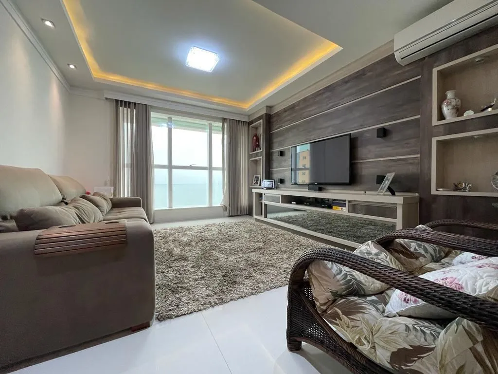 Imagem Apartamento à venda com 248m2 por R$ 6.490.000,00