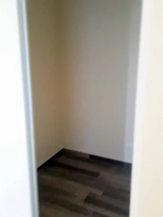 Imagem CASA ASSOBRADADA EM CONDOMIINIO COM SEGURANÇA 24 HS