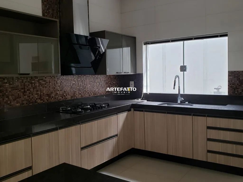 Imagem Casa à venda em Franca, Jardim Piratininga, com 4 quartos, 217m2
