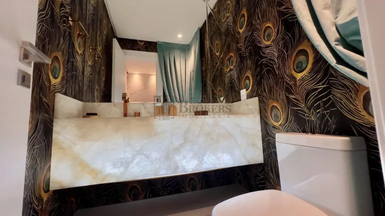 Imagem Apartamento com 3 suítes à venda no Centro de Balneário Camboriú/SC