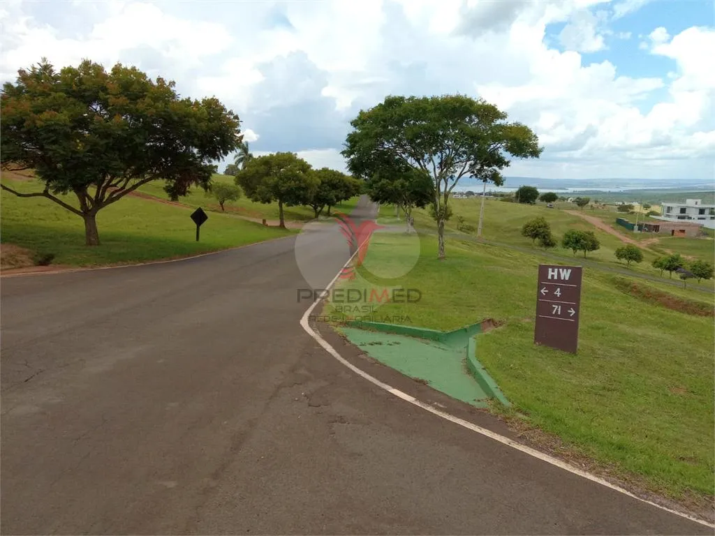 Imagem Lote/Terreno de 450m² no bairro Centro, em Paranapanema