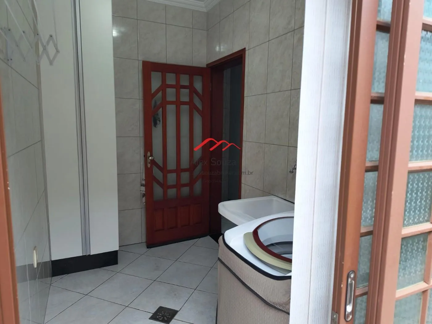 Imagem Casa para Venda em Sumaré, Jardim Macarenko, 3 dormitórios, 1 suíte, 2 banheiros, 2 vagas