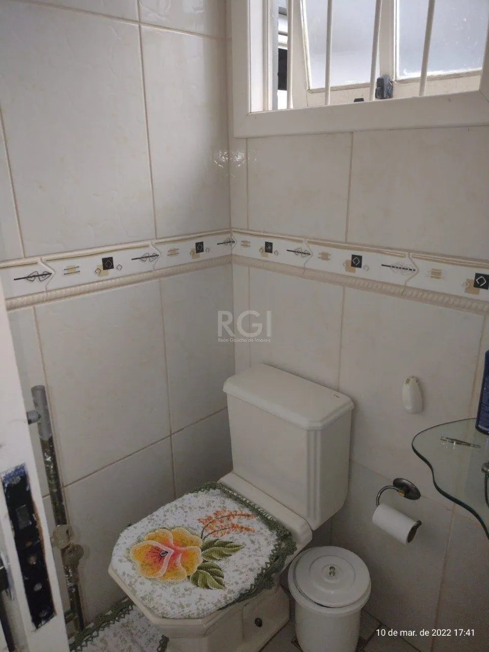 Imagem Casa 210m², 3 dormitórios, sendo 1 suites, 2 vagas - Mario Quintana, Porto Alegre/RS