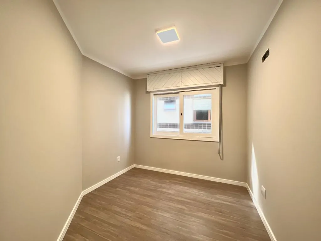 Imagem Apartamento 3Dormitórios dependência - Bairro Zona Nova