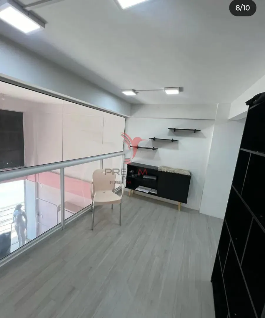 Imagem Oportunidade Estratégica: Sala Comercial com Mezanino no Ed. Santino. Camboriú