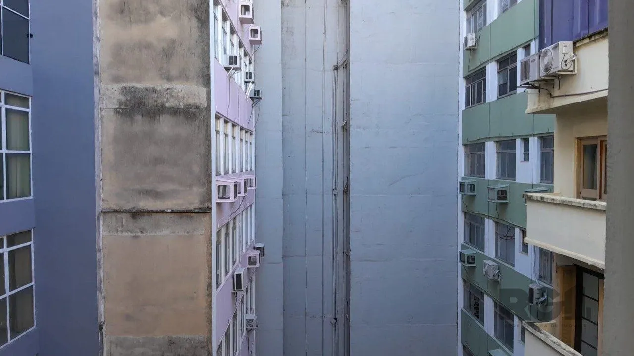 Imagem Apartamento 2 Dormitórios, Rua Andrade Neves,Bairro Centro Histórico