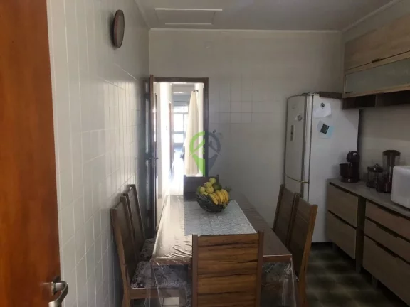 Imagem Sobreposta ampla na Aparecida com espaçosa laje, 3 quartos e 2 vagas!