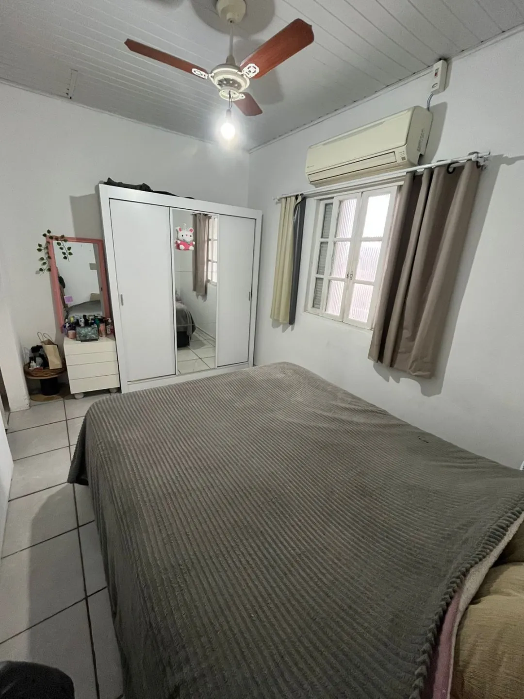 Imagem CASA DE DOIS PISOS À VENDA NA SANTA ISABEL - VIAMÃO