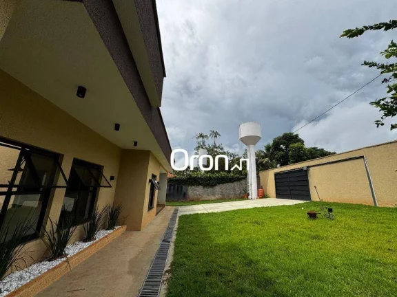 Imagem Casa com 3 dormitórios à venda, 213 m² por R$ 1.690.000,00 - Condomínio Parque dos Cisnes - Goiânia/GO