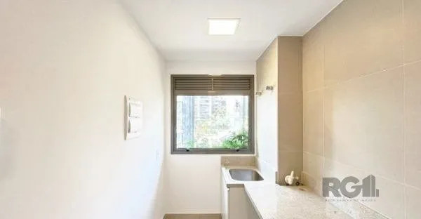 Imagem Apartamento no bairro Auxiliadora de 2 dormitórios vaga e infra