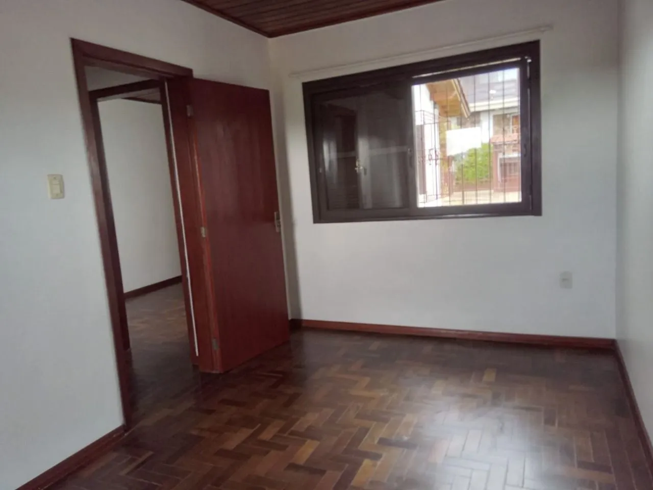 Imagem Casa com 3 dormitórios , 2 vagas de garagem fechada !