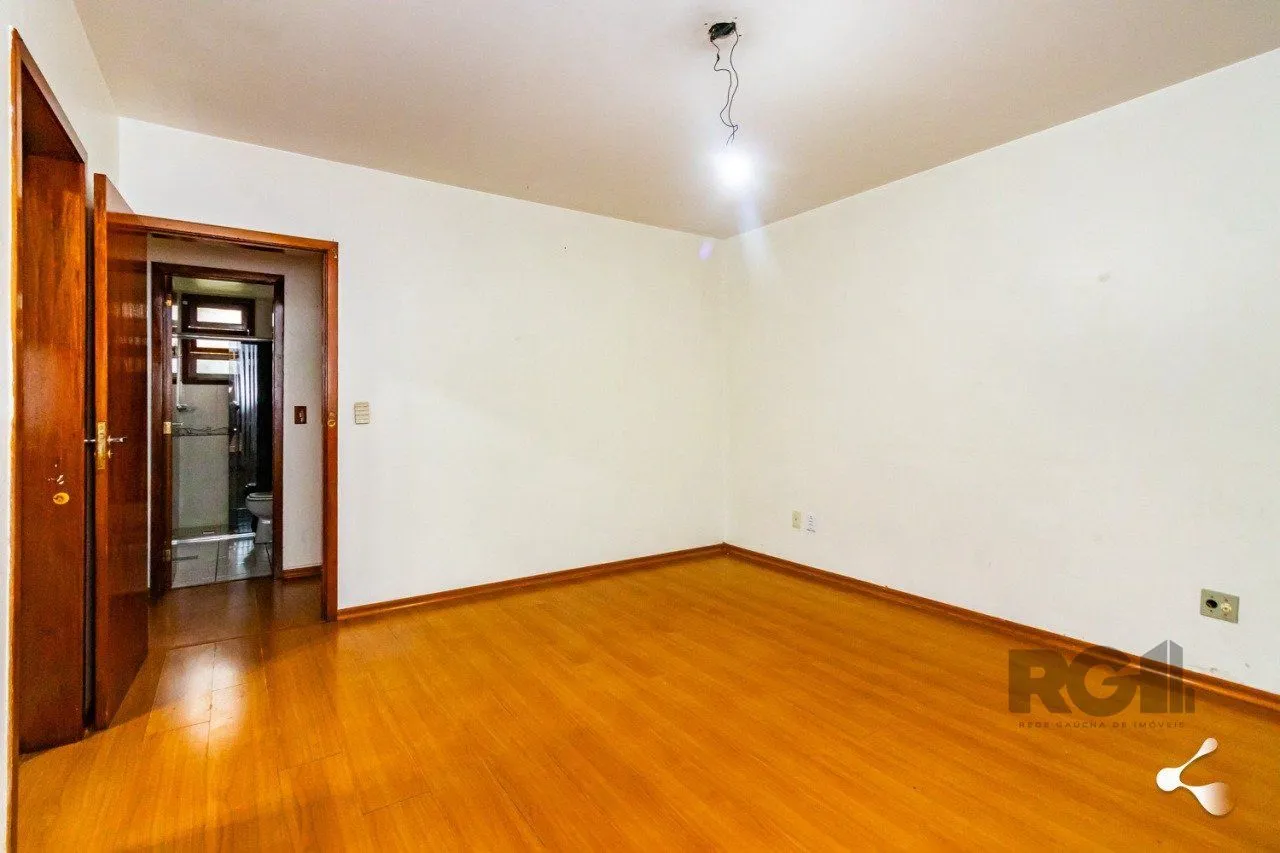 Imagem Apartamento com 2 dormitórios e 1 vaga de garagem escriturada bairro Rio Branco