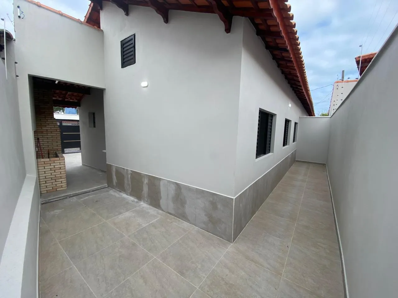 Imagem Casa para Venda em Mongaguá, Agenor de Campos, 3 dormitórios, 1 suíte, 1 banheiro, 2 vagas