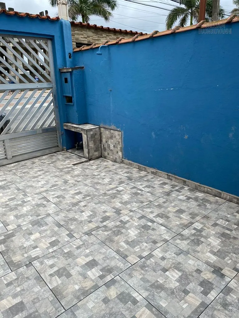 Imagem Casa Geminada 2 Dorms com Suíte, Churrasqueira e 130m² - Maracanã