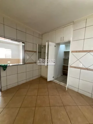 Imagem Casa para Alugar em Parque das Américas, Uberaba