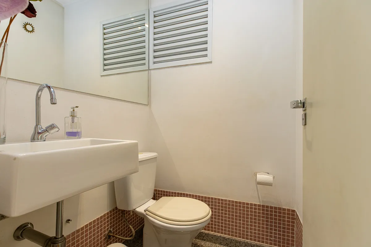Imagem Casa no condomínio Town House para venda com 3 quartos, sendo 1 suíte, 107m2