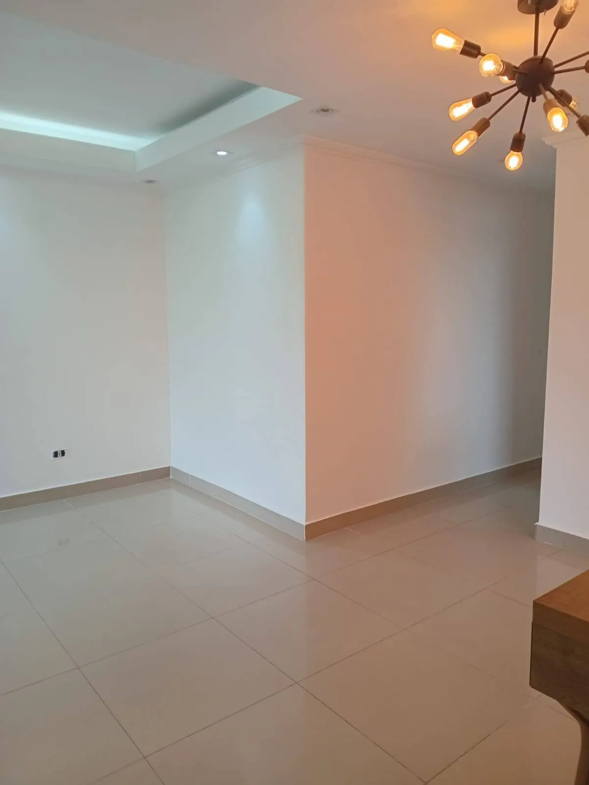 Imagem Apartamento Semi-Mobiliado com 3 Dormitórios no Tamboré - Lazer Completo