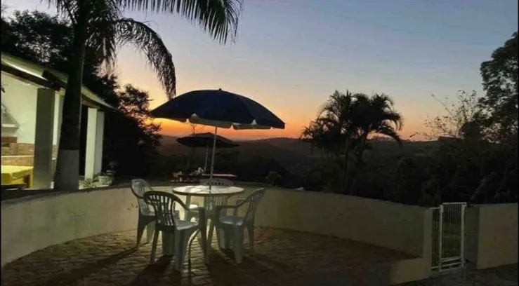 Imagem OPORTUNIDADE SITIO EM PIEDADE SP CASA 4 DORMITÓRIOS! SÓ R$ 1.200.000,00 (ACEITO PERMUTA)