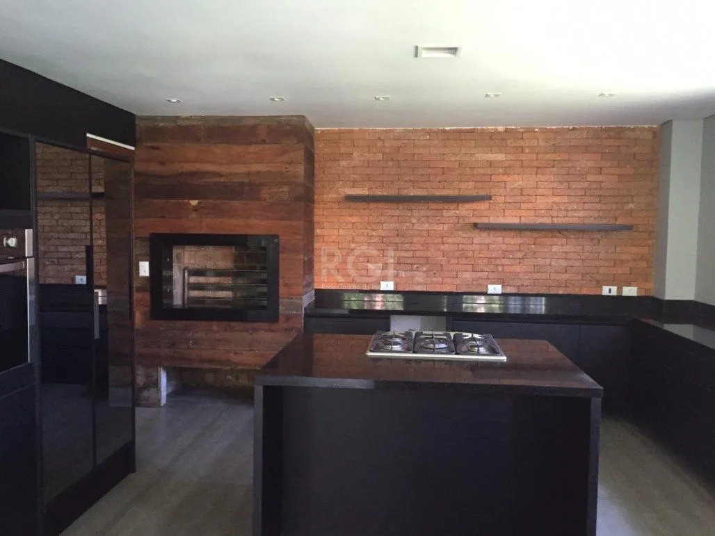 Imagem Casa Condominio para Venda - 302.82m², 4 dormitórios, sendo 3 suites, 2 vagas - Ilha Da Pintada