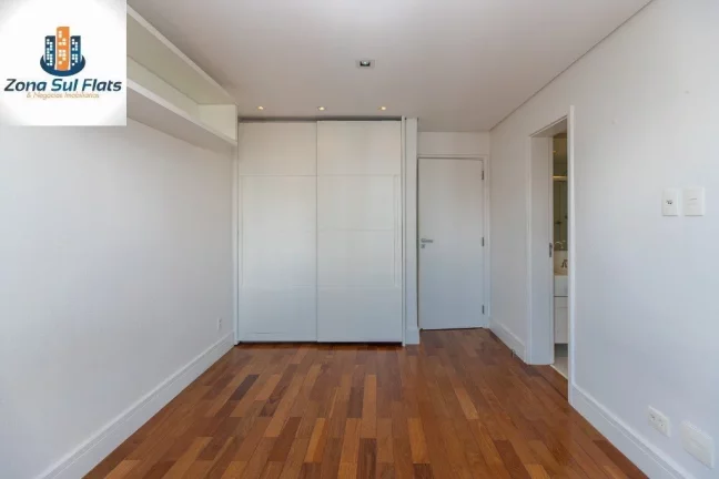 Imagem Apartamento Alto Padrão à Venda em Moema Com 4 Suítes e 4 Vagas - Varanda Gourmet