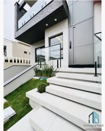 Foto do imóvel Sobrado 270 m2, com terraço, 03 quartos c/suíte, 03 vagas no Pinheirinho Curitiba PR