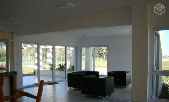 Imagem Casa para Venda - 200m², 3 dormitórios, 2 vagas - Centro