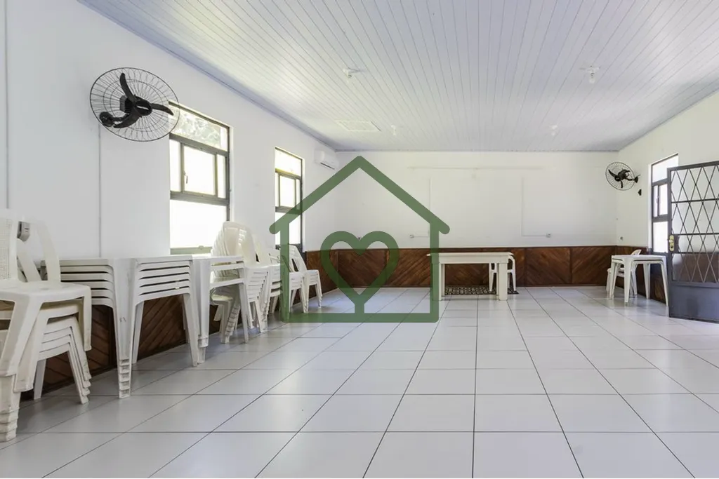 Imagem Descubra seu novo lar neste apartamento reformado na região sul do Brasil, localizado na Rua Albion...