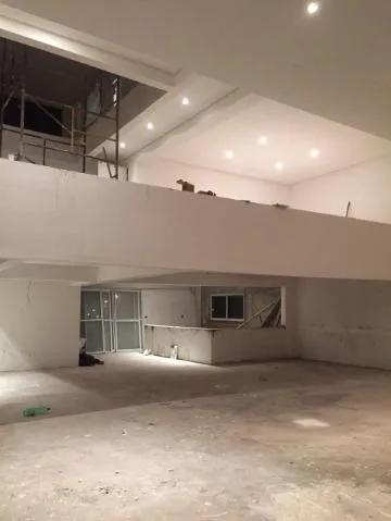 Imagem VENDA DE SOBRADO EM CONSTRUÇÃO NO CONDOMÍNIO JARIDM IMPERIAL HILLS III, EM ARUJÁ/SP, 500m² com 4 suítes, piscina, churrasqueira e 6 vagas CONSULTE-NOS
