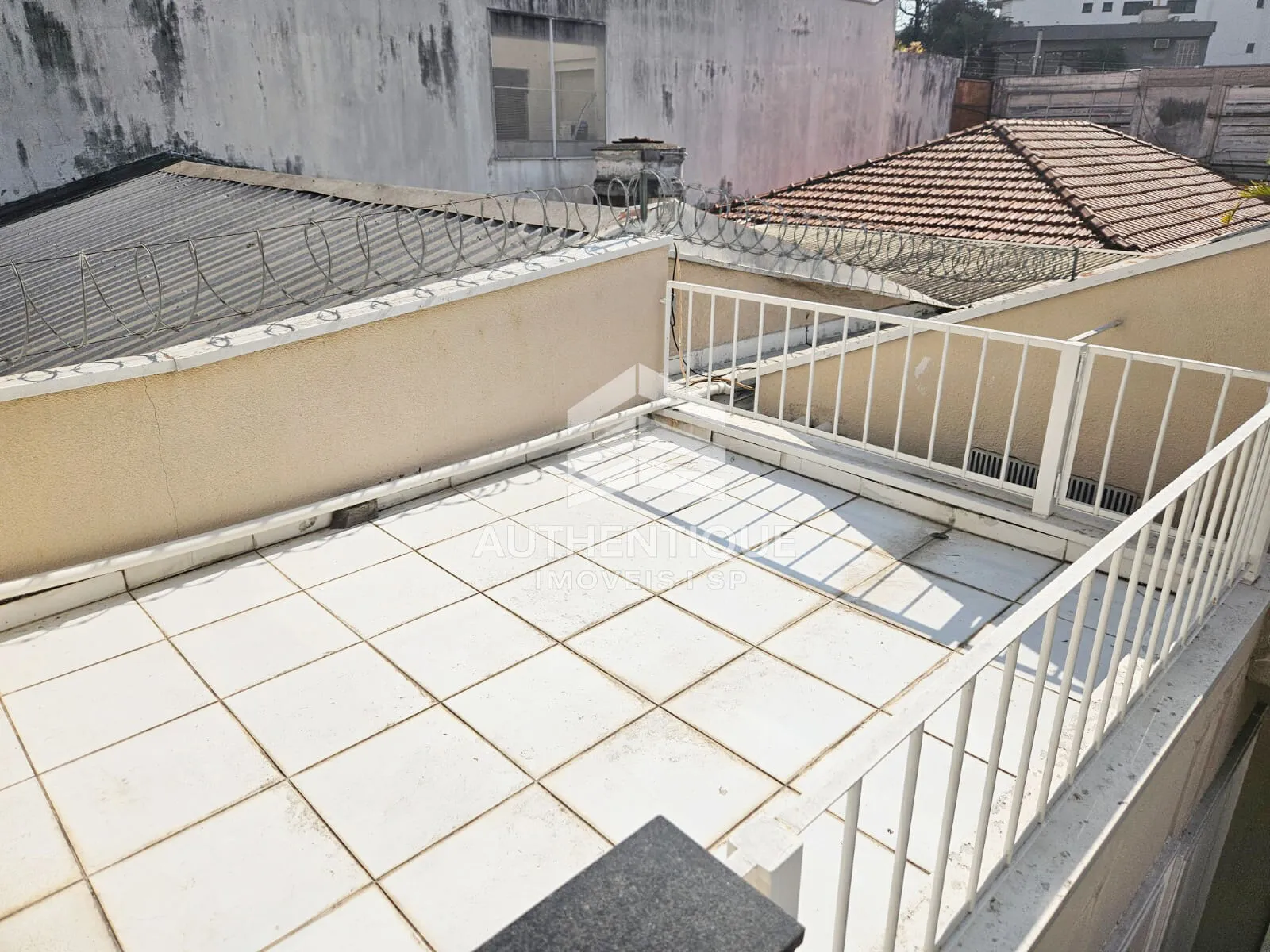 Imagem Casa Comercial I Excelente oportunidade para montar clínica, laboratório, pet, estética ou investir