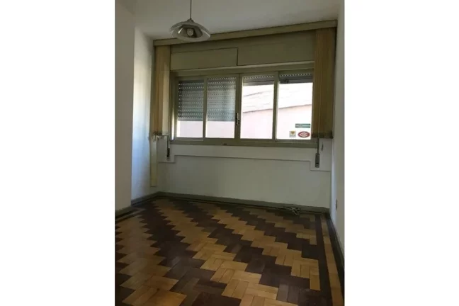 Imagem Apartamento à venda em Porto Alegre, Centro Histórico, com 2 quartos, 81m2