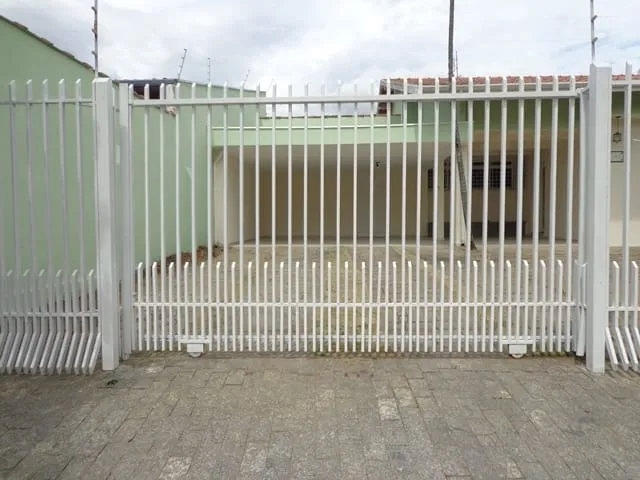 Imagem Casa para Locação 3 Quartos, 1 Suite, 3 Vagas, 600M², Centro, Pindamonhangaba - SP