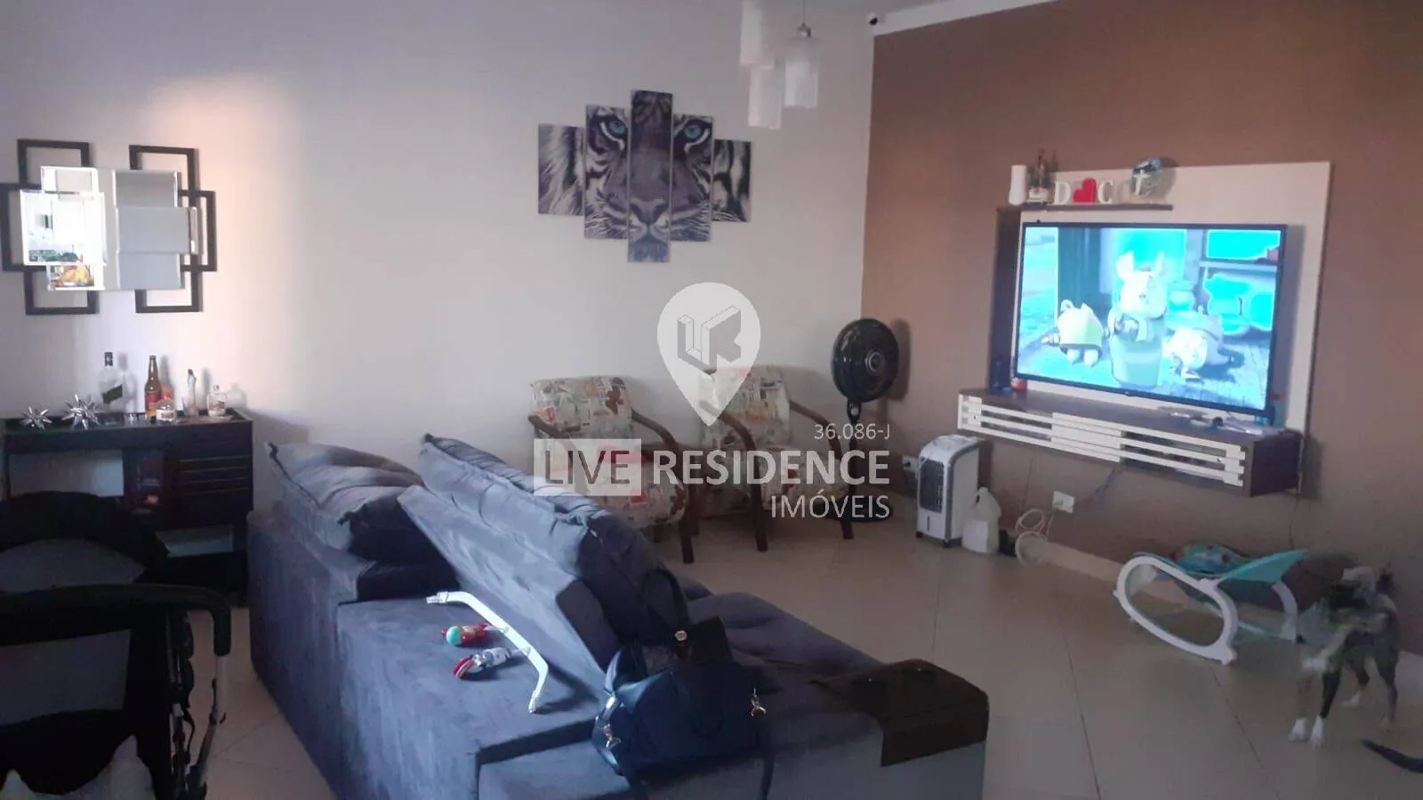 Foto do imóvel Casa totalmente térrea à venda em área comercial no Jardim Verona!