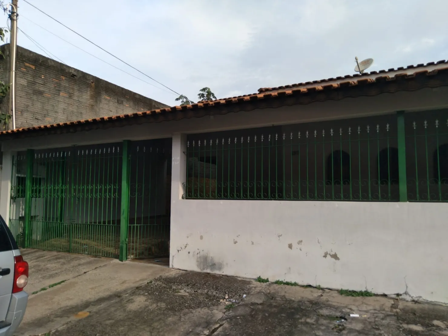 Imagem Casa à venda 4 Quartos, 3 Vagas, 252M², Jardim Carlota, Pindamonhangaba - SP