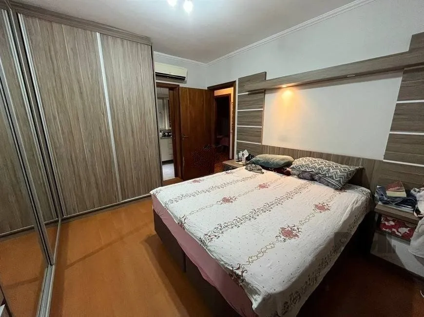 Imagem Casa de 200m², bairro Rubem Berta