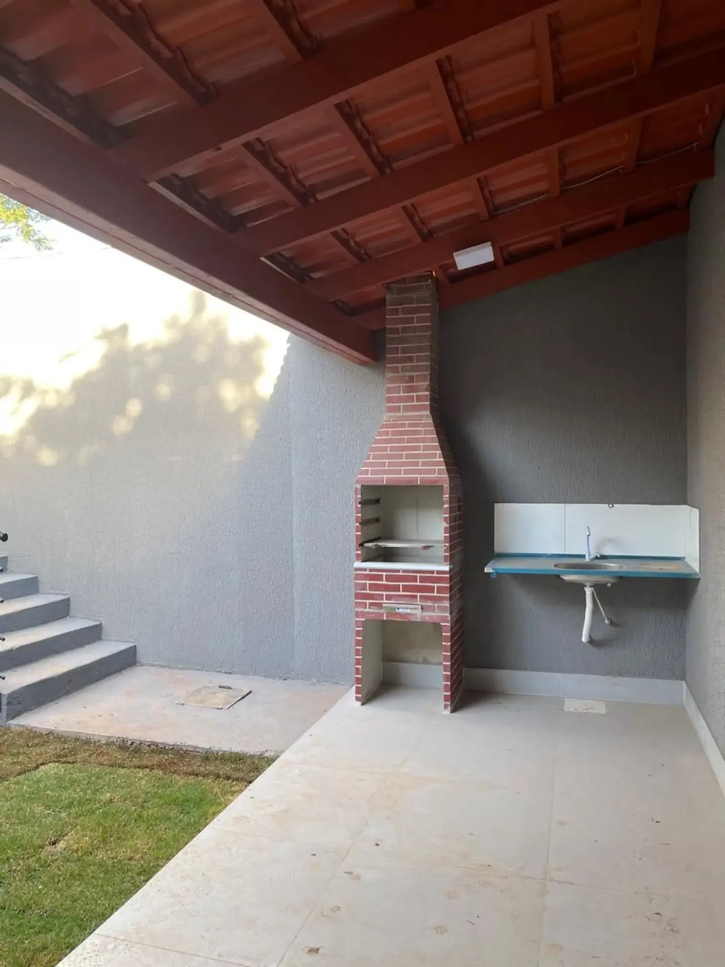 Imagem Casa 2/4 C Suite + Area Gormet No Jardim Miramar