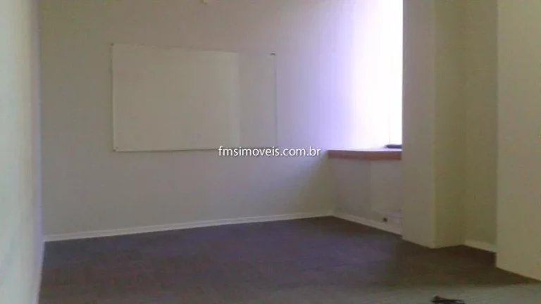 Imagem Conjunto comercial na região da Berrini - SP